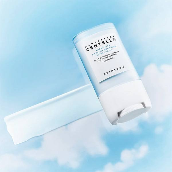 ضد آفتاب استیکی سنتلا Centella Hyalu Cica Water Fit Sun Stick Spf 50